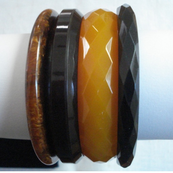 Vintage Bakelite Bangles - Set of 4 Bracelets - Picture 1 of 5
